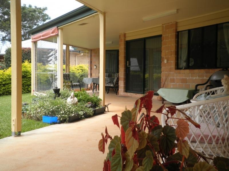 16 Rainbow Park Drive, Mapleton QLD 4560