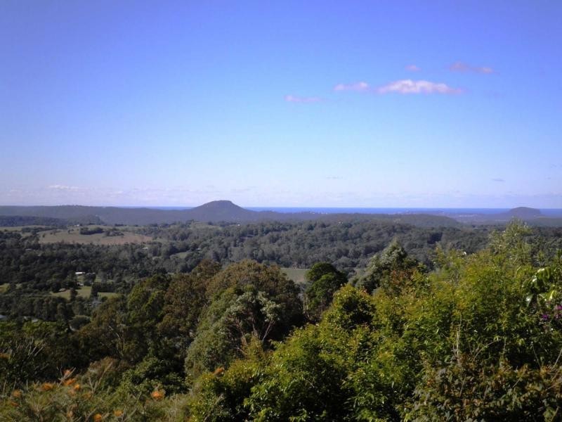 19 Ringwood Lane, Mapleton QLD 4560