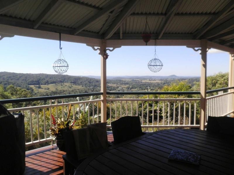 19 Ringwood Lane, Mapleton QLD 4560