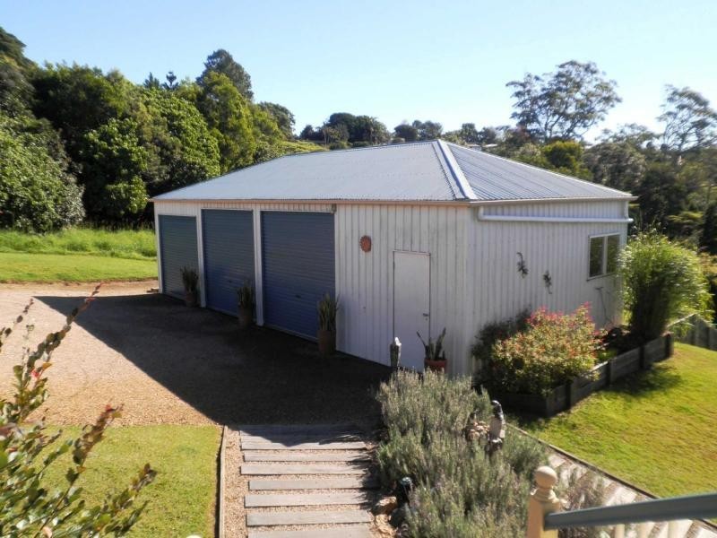 19 Ringwood Lane, Mapleton QLD 4560