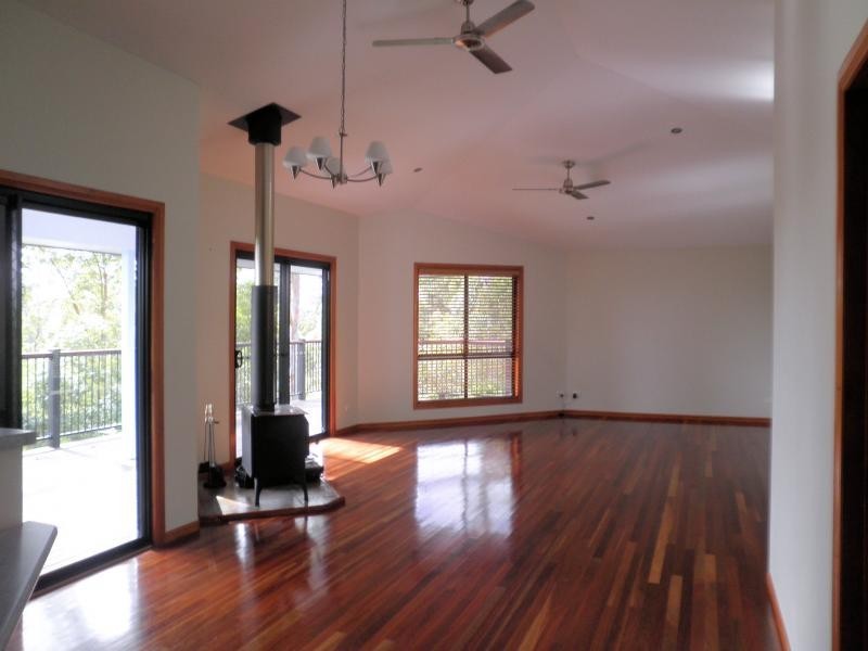 27 Leigha Place, Kureelpa QLD 4560
