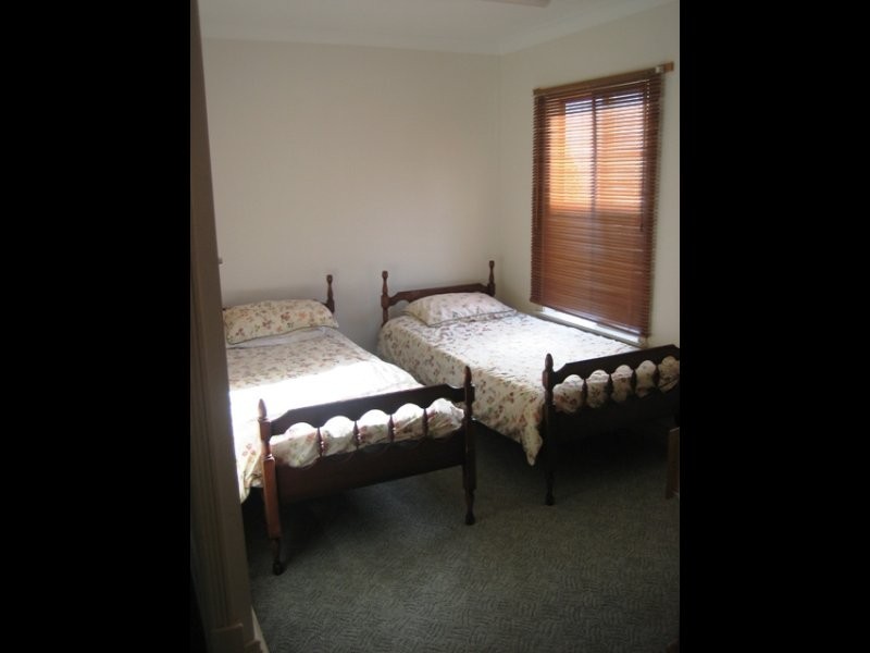 1 Emperor, Tin Can Bay QLD 4580