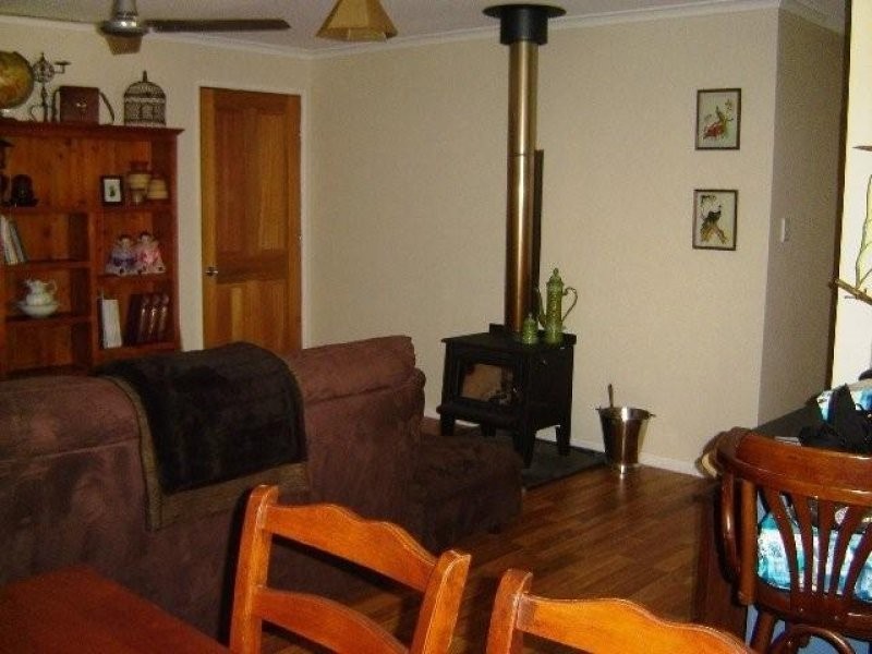Glenwood QLD 4570