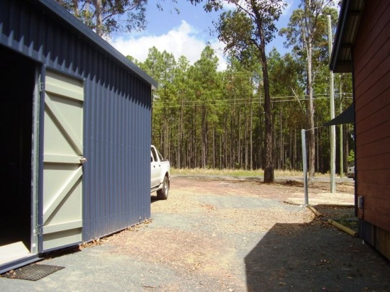 Glenwood QLD 4570