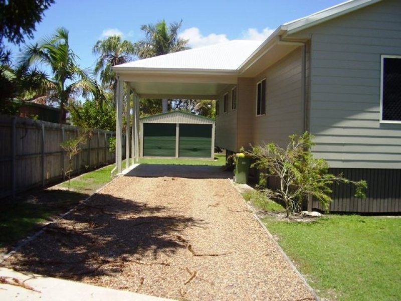 11 Gympie Road, Tin Can Bay QLD 4580