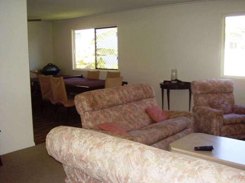 11 Gympie Road, Tin Can Bay QLD 4580