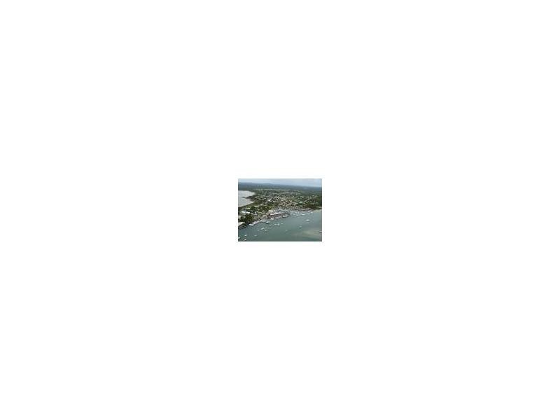 4 Parrot Street, Tin Can Bay QLD 4580