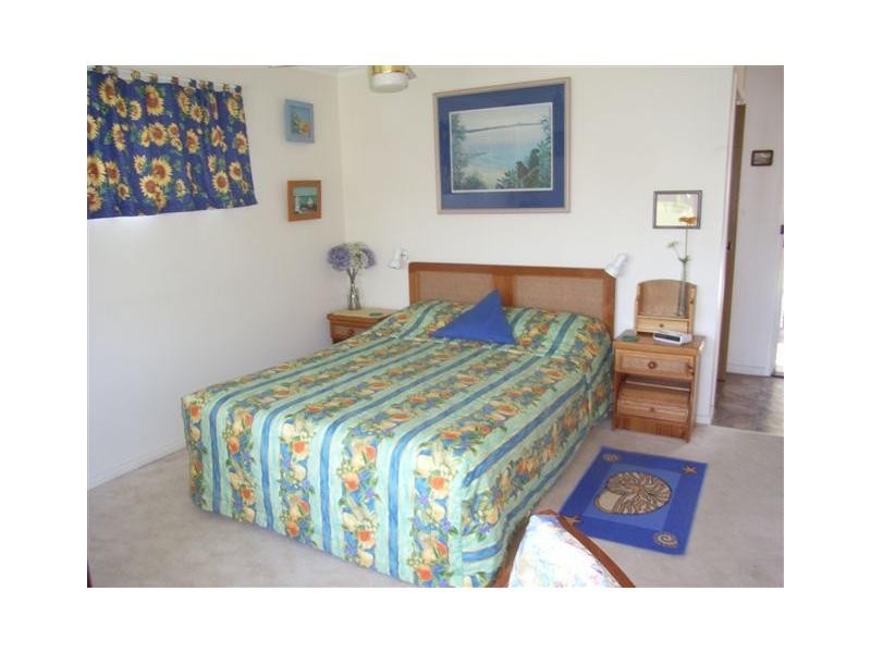 20 Oyster Parade, Tin Can Bay QLD 4580