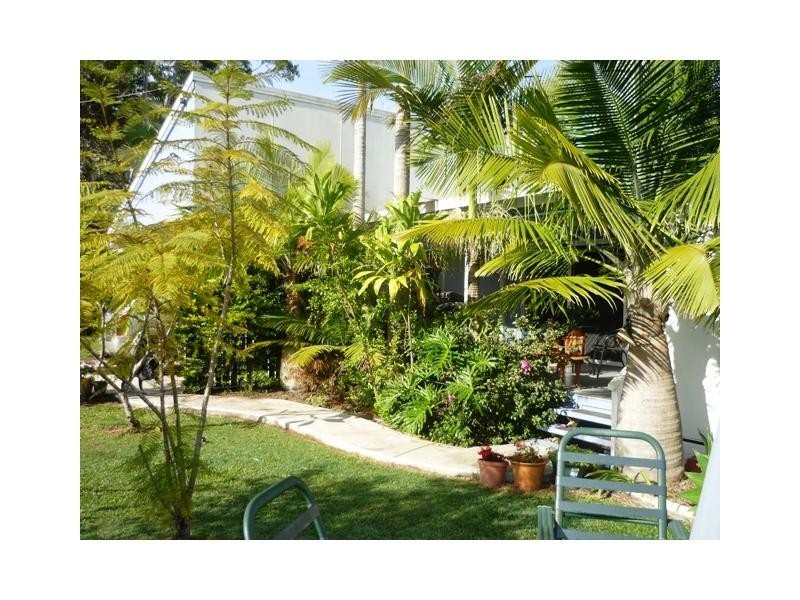 72 Bayside Road, Cooloola Cove QLD 4580