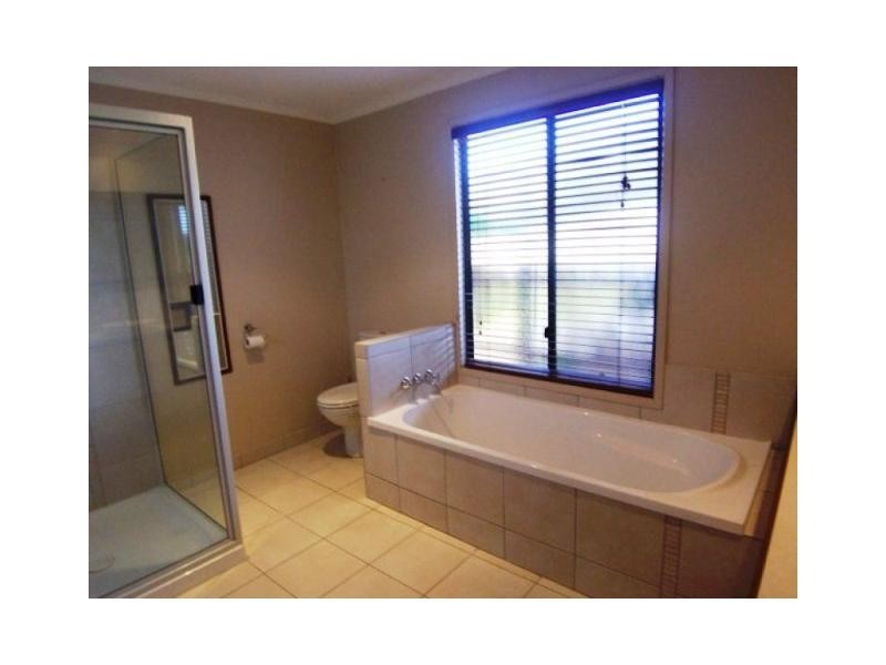 21 Fyshburn Drive, Cooloola Cove QLD 4580