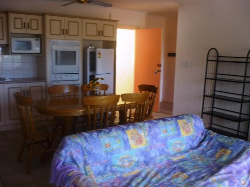 2 Gympie Road, Tin Can Bay QLD 4580