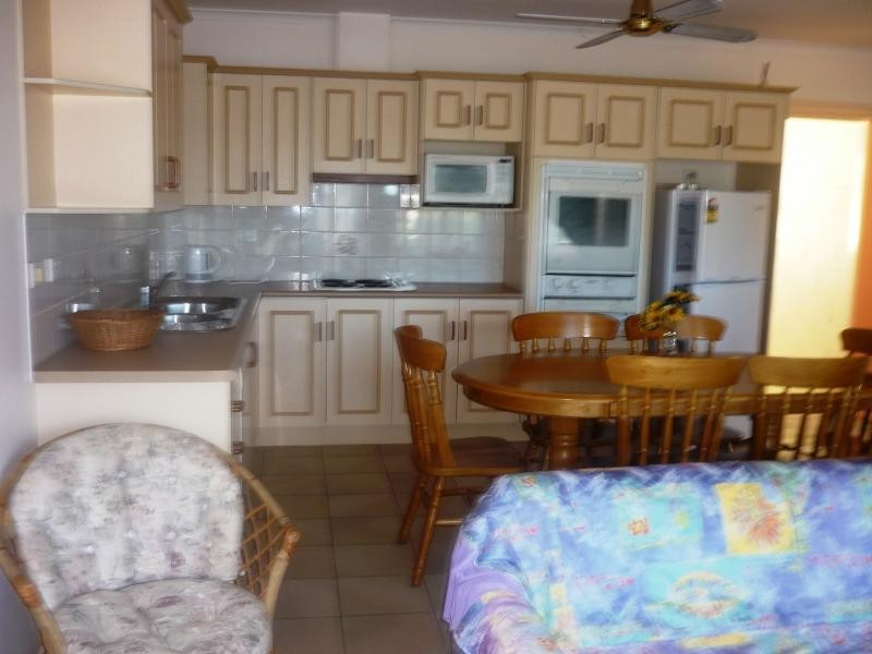 2 Gympie Road, Tin Can Bay QLD 4580