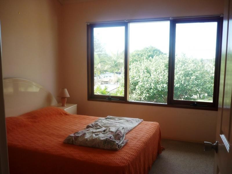 2 Gympie Road, Tin Can Bay QLD 4580