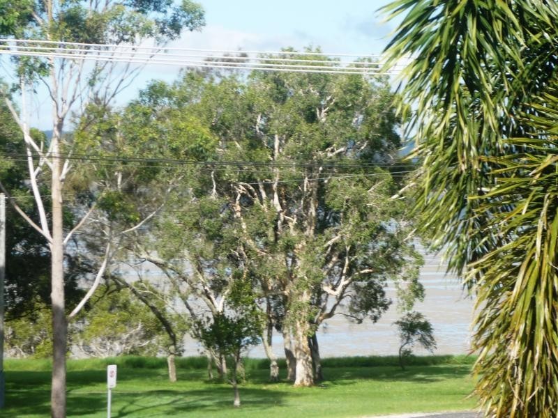 2 Gympie Road, Tin Can Bay QLD 4580