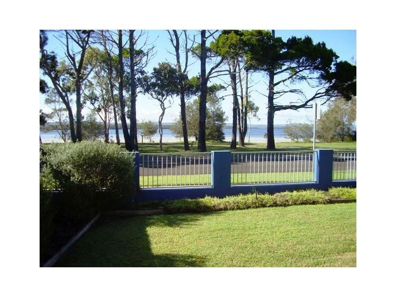 Unit 2/26 Esplanade, Tin Can Bay QLD 4580