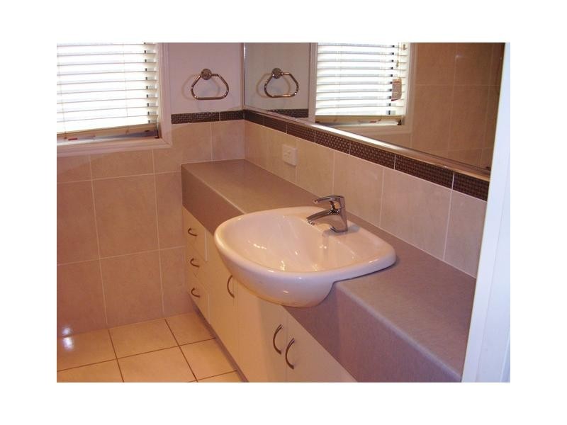 Unit 2/26 Esplanade, Tin Can Bay QLD 4580