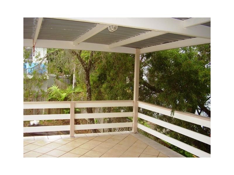 2 Jew Street, Tin Can Bay QLD 4580