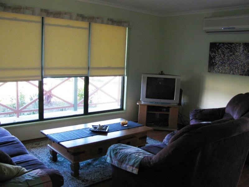 8 Gypsy Court, Cooloola Cove QLD 4580