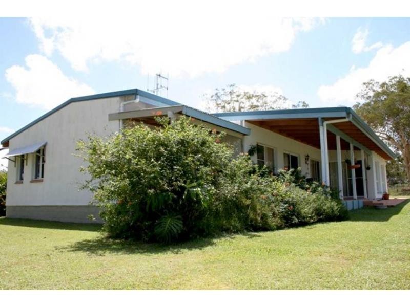 12 Waratah Drive, Cooloola Cove QLD 4580