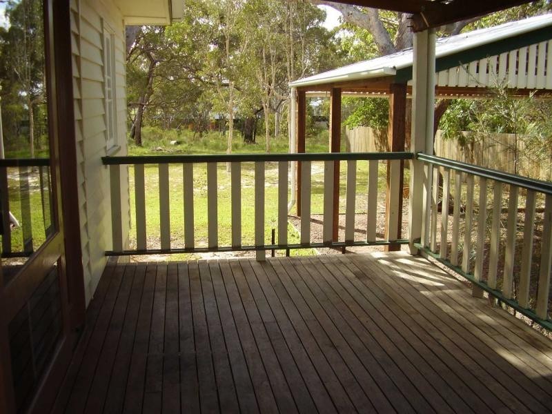 33 Ark Royal Drive, Cooloola Cove QLD 4580