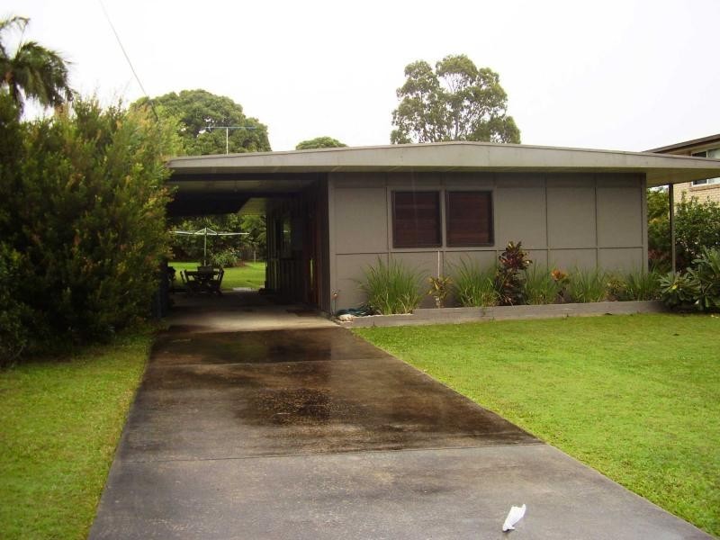 16 Mackeral Street, Tin Can Bay QLD 4580