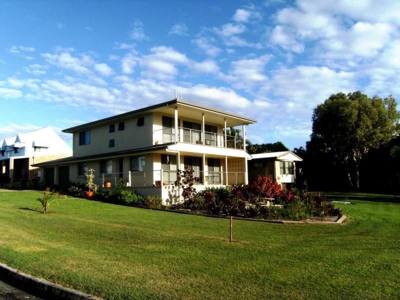 19 Oyster Parade, Tin Can Bay QLD 4580