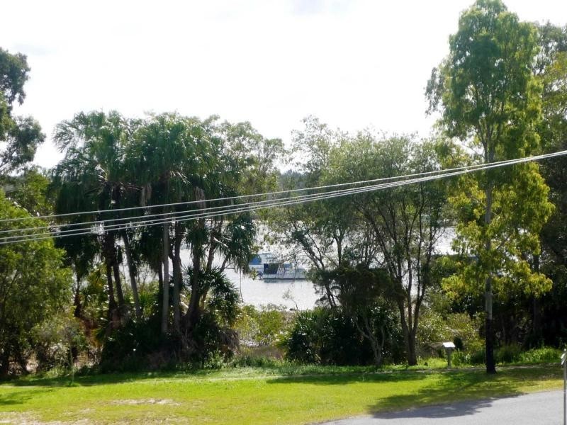 19 Oyster Parade, Tin Can Bay QLD 4580