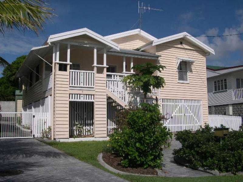 7 Oyster Parade, Tin Can Bay QLD 4580