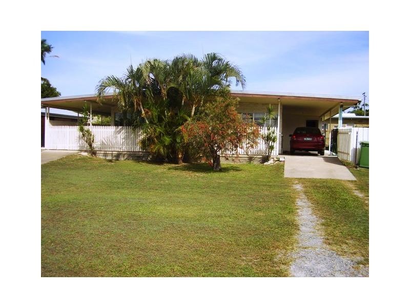 33 Drummer Street, Tin Can Bay QLD 4580