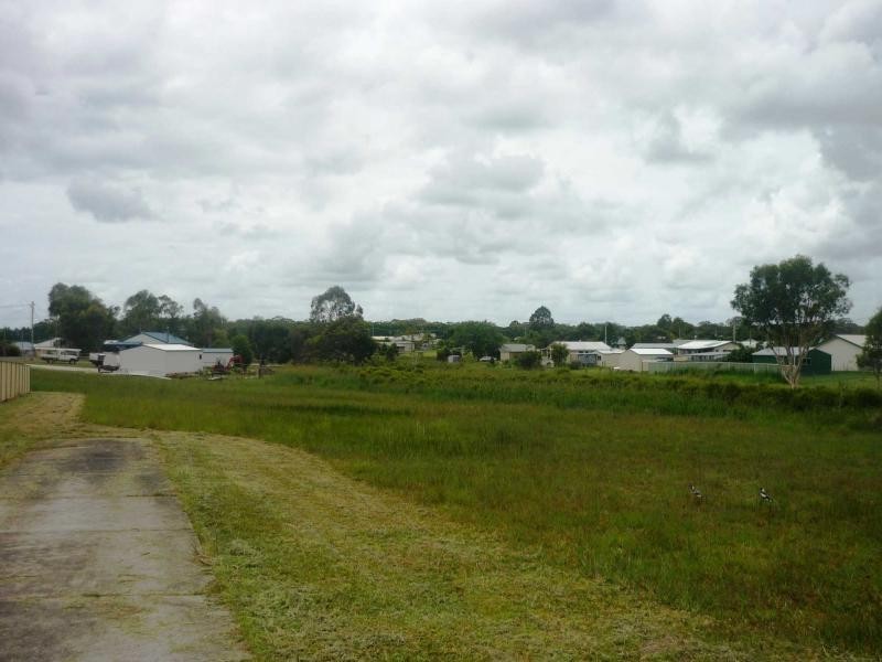 5 Isis Court, Cooloola Cove QLD 4580