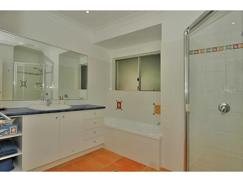 78 Esplanade, Tin Can Bay QLD 4580