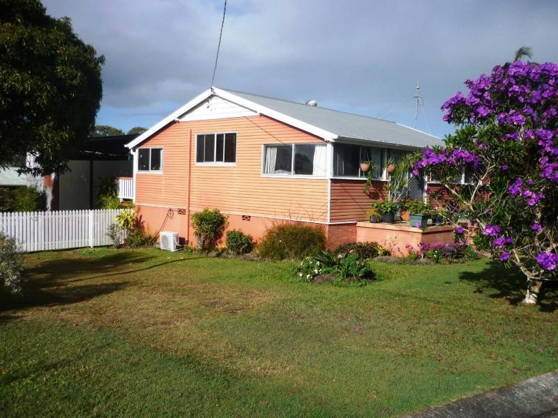 22 Whiting Street, Tin Can Bay QLD 4580