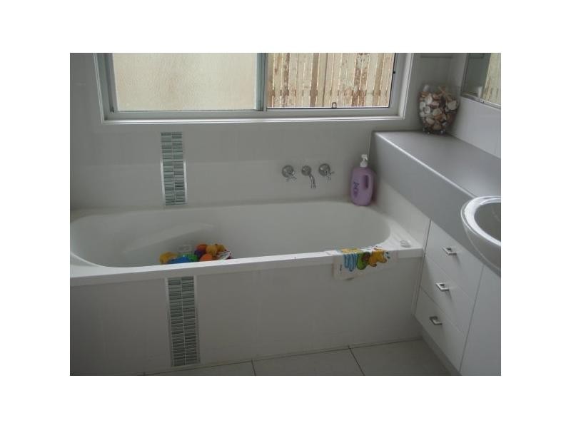 64 Fyshburn Drive, Cooloola Cove QLD 4580