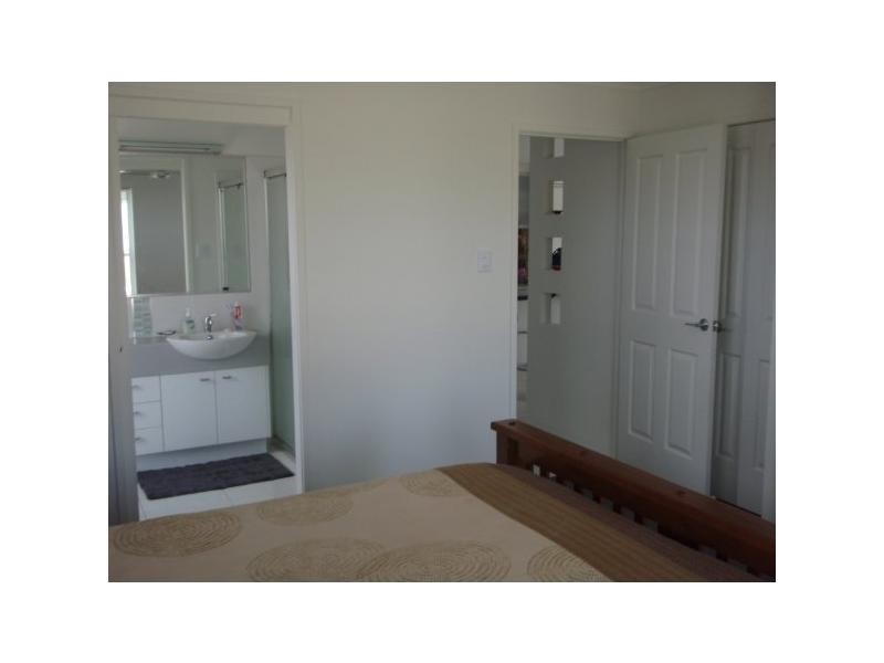 64 Fyshburn Drive, Cooloola Cove QLD 4580