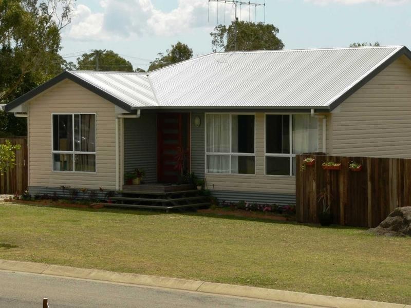 4 Aqua Place, Tin Can Bay QLD 4580