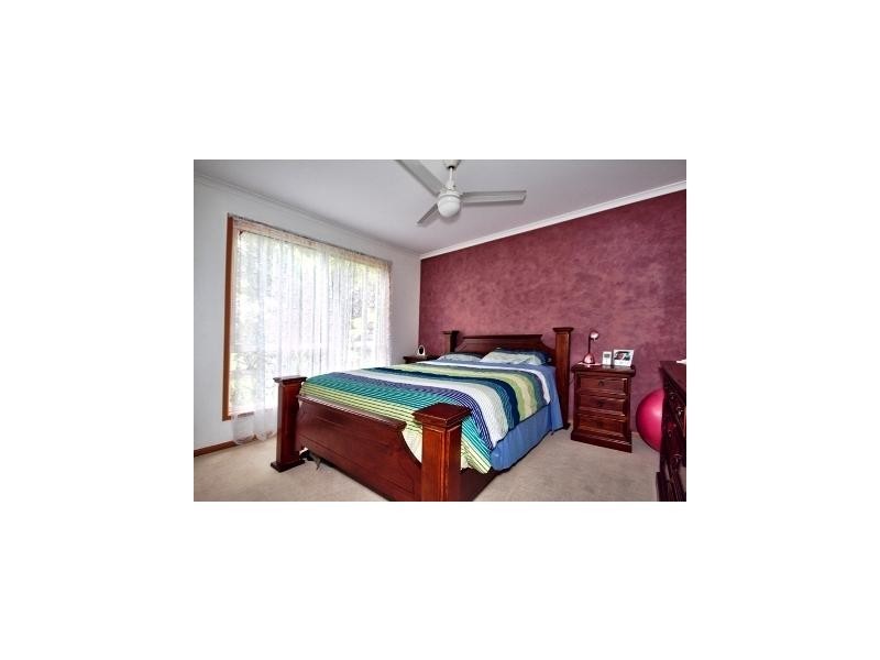 5 Discovery Drive, Cooloola Cove QLD 4580