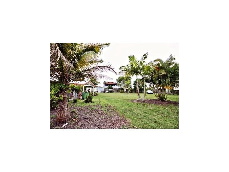 5 Discovery Drive, Cooloola Cove QLD 4580