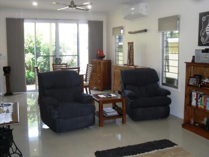 Villa 2/20 Gympie Road, Tuncunba, Tin Can Bay QLD 4580