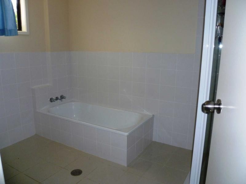 102 Gympie Road, Tin Can Bay QLD 4580