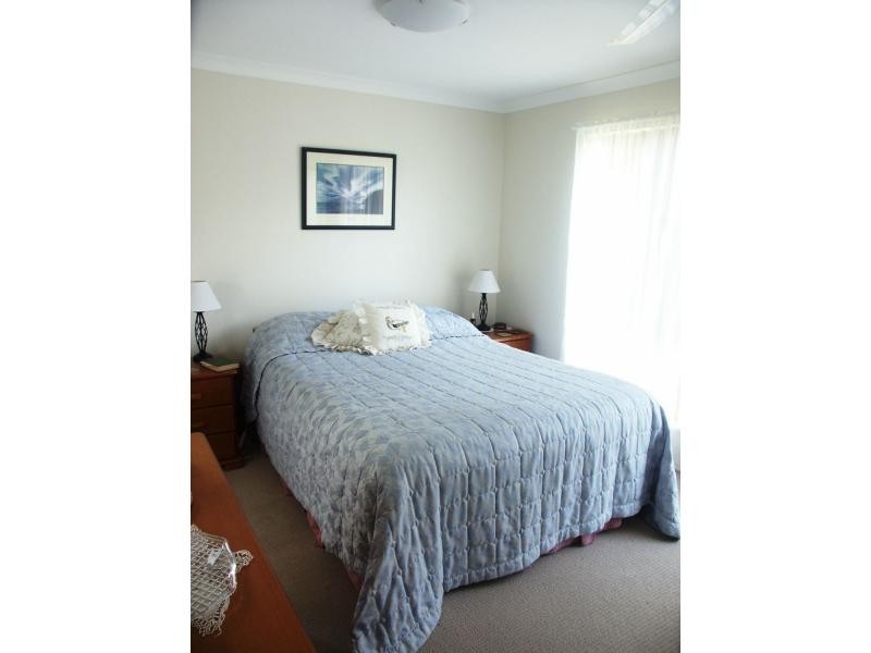 14 Creekside Esplanade, Cooloola Cove QLD 4580