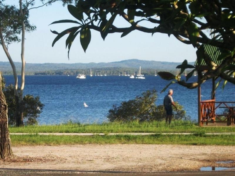 36 Esplanade, Tin Can Bay QLD 4580