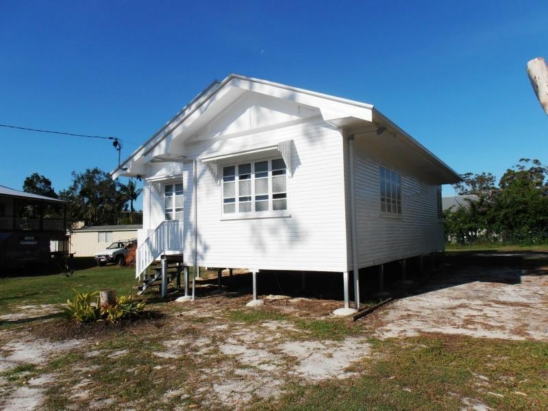 8 Doric Court, Cooloola Cove QLD 4580