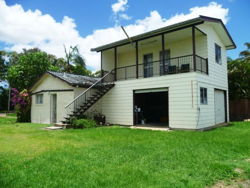 15 Esplanade, Tin Can Bay QLD 4580