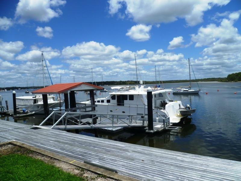 15 Esplanade, Tin Can Bay QLD 4580