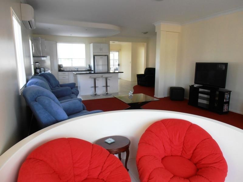 9 Whiting Street, Tin Can Bay QLD 4580