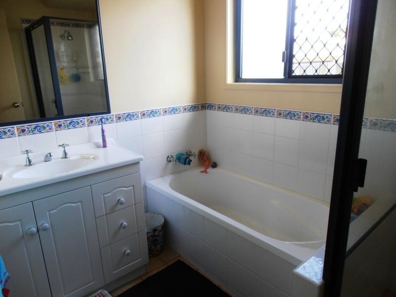 32 Canberra Avenue, Cooloola Cove, Cooloola Cove QLD 4580