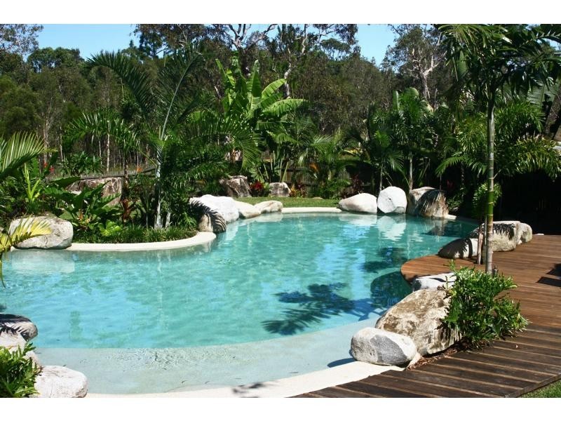 6 Mayflower Court, Cooloola Cove QLD 4580