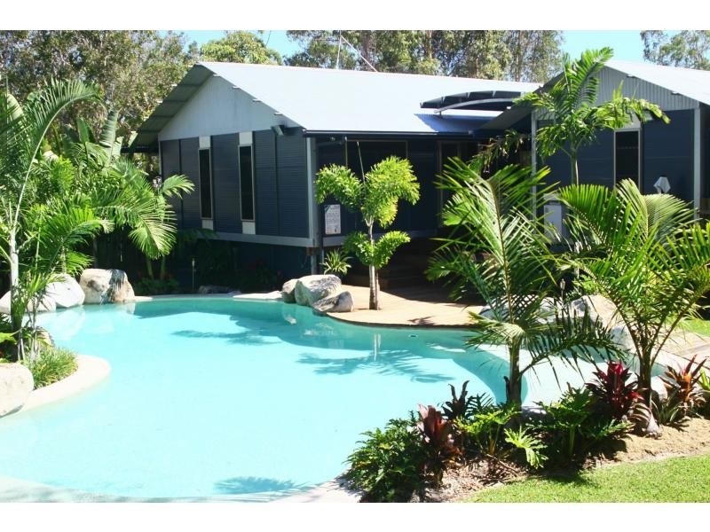 6 Mayflower Court, Cooloola Cove QLD 4580