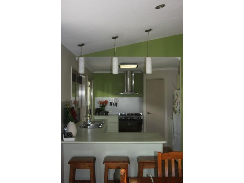 6 Mayflower Court, Cooloola Cove QLD 4580