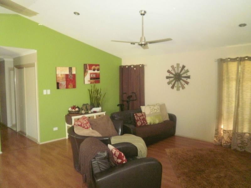 6 Mayflower Court, Cooloola Cove QLD 4580